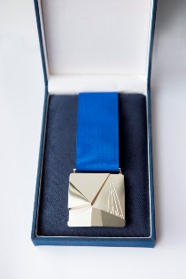 Médaille UQAM 5999Thumb